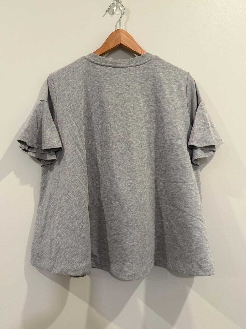 NWT Cinq à Sept Jane Ruffle-Sleeve Tee Gray Size S - Picture 5 of 5